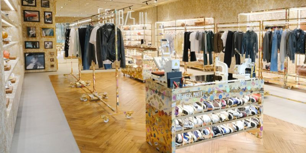 Golden Goose Shoes On Sale for the French label