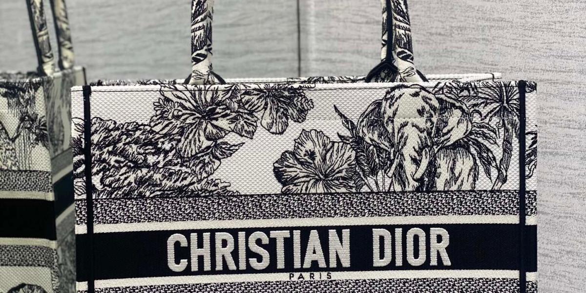 Dior Bags Sale Most Wanted Selections